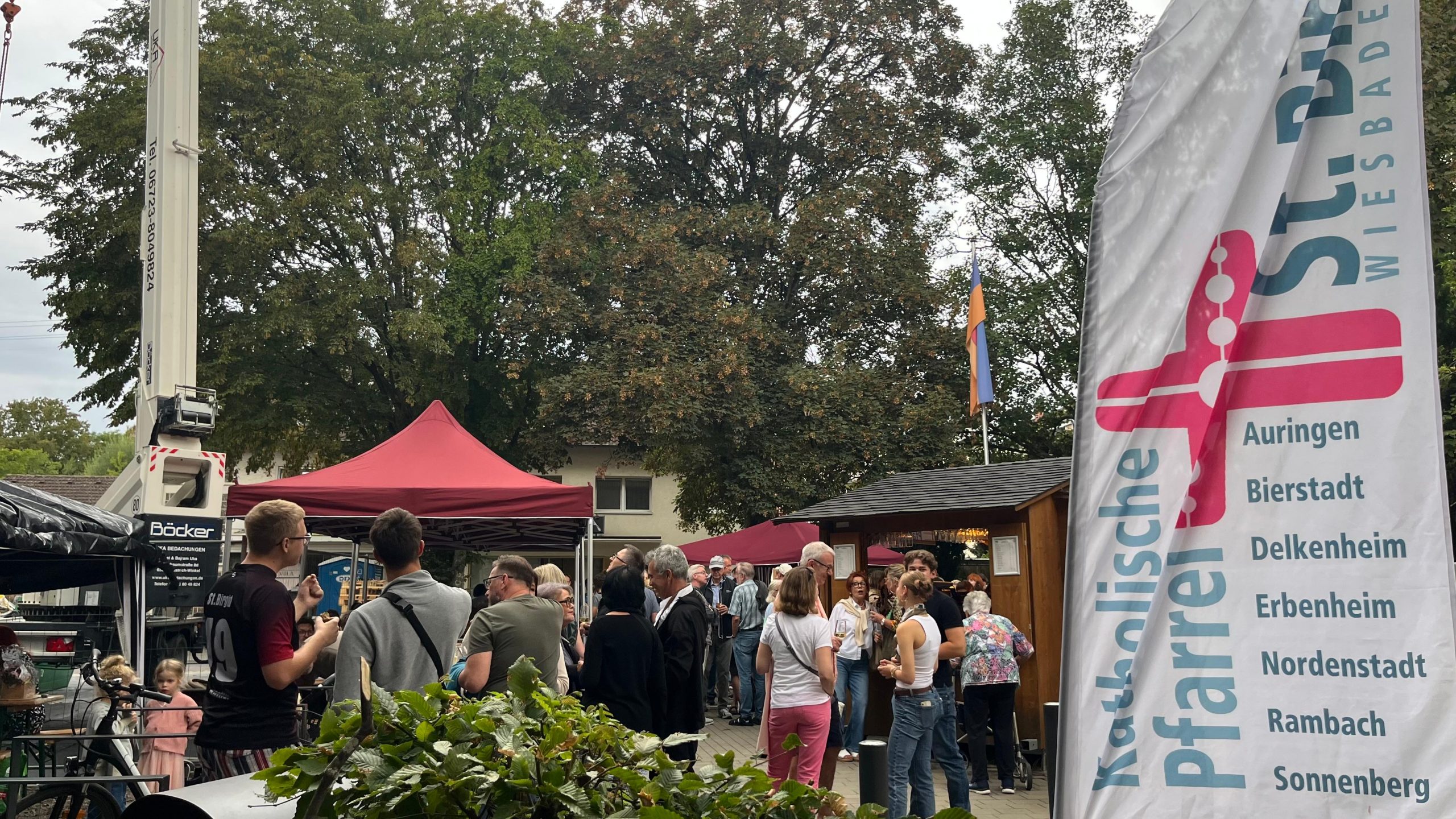 Wieder viel los: Weinstand des AK Jugend